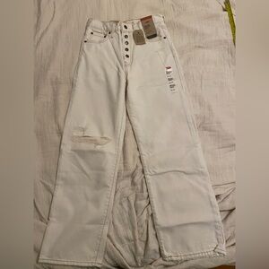 Levi's Cream Denim Jeans
